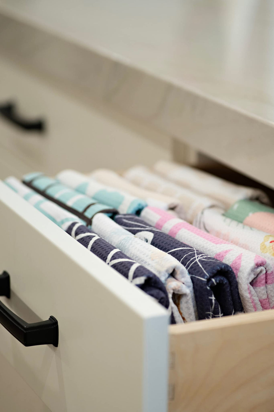 3 Easy Ways to Elevate Your Kitchen with Stylish Dish Towels, Cloths & Pasta Bowls