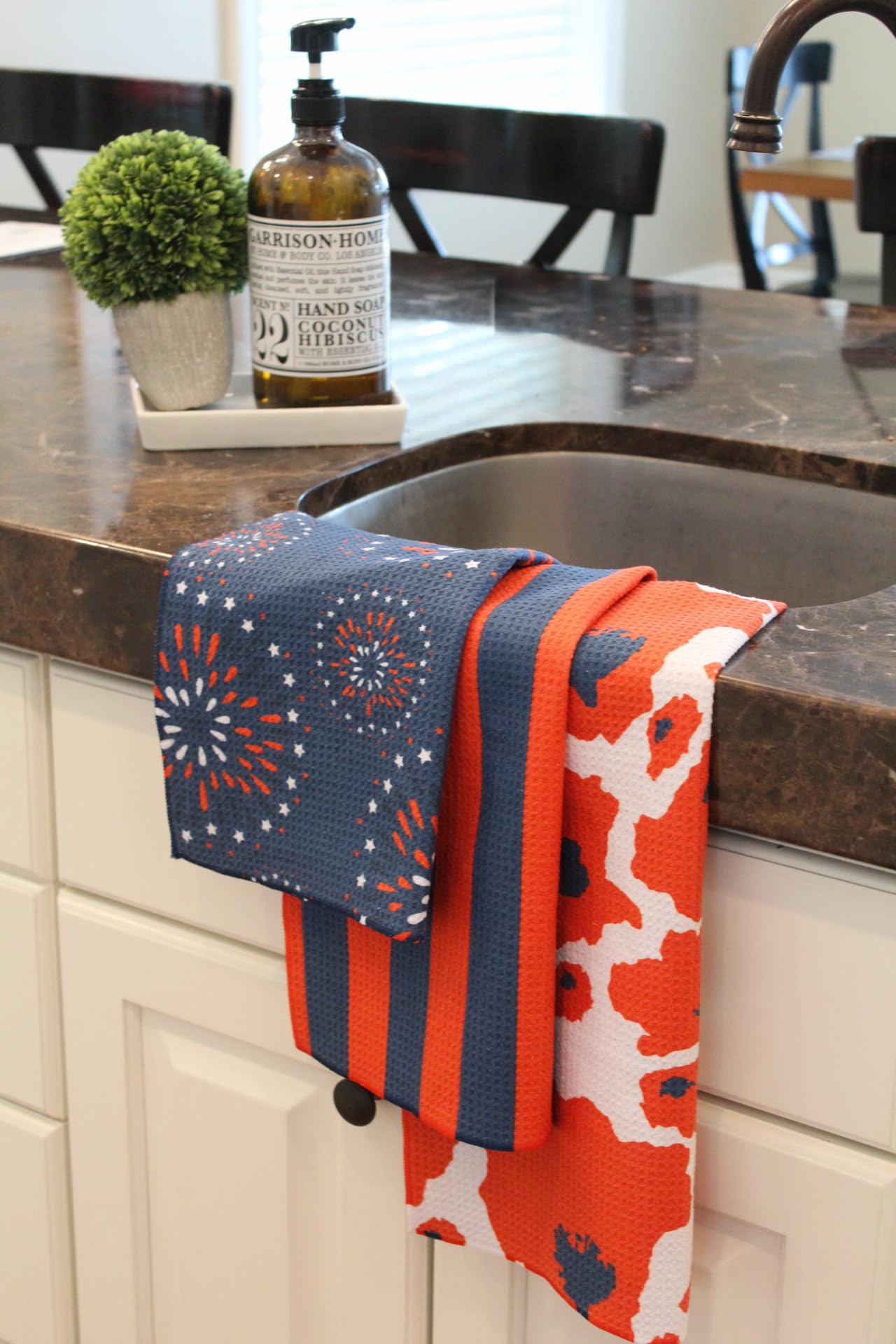 || 3 Pack|| Not Your Ordinary Dish Towels || Waffle Weave Microfiber || Tea Towels || Highly Absorbent || Hanging Loop || Dish Cloths || Modern || Designer Prints (Easter Bows)