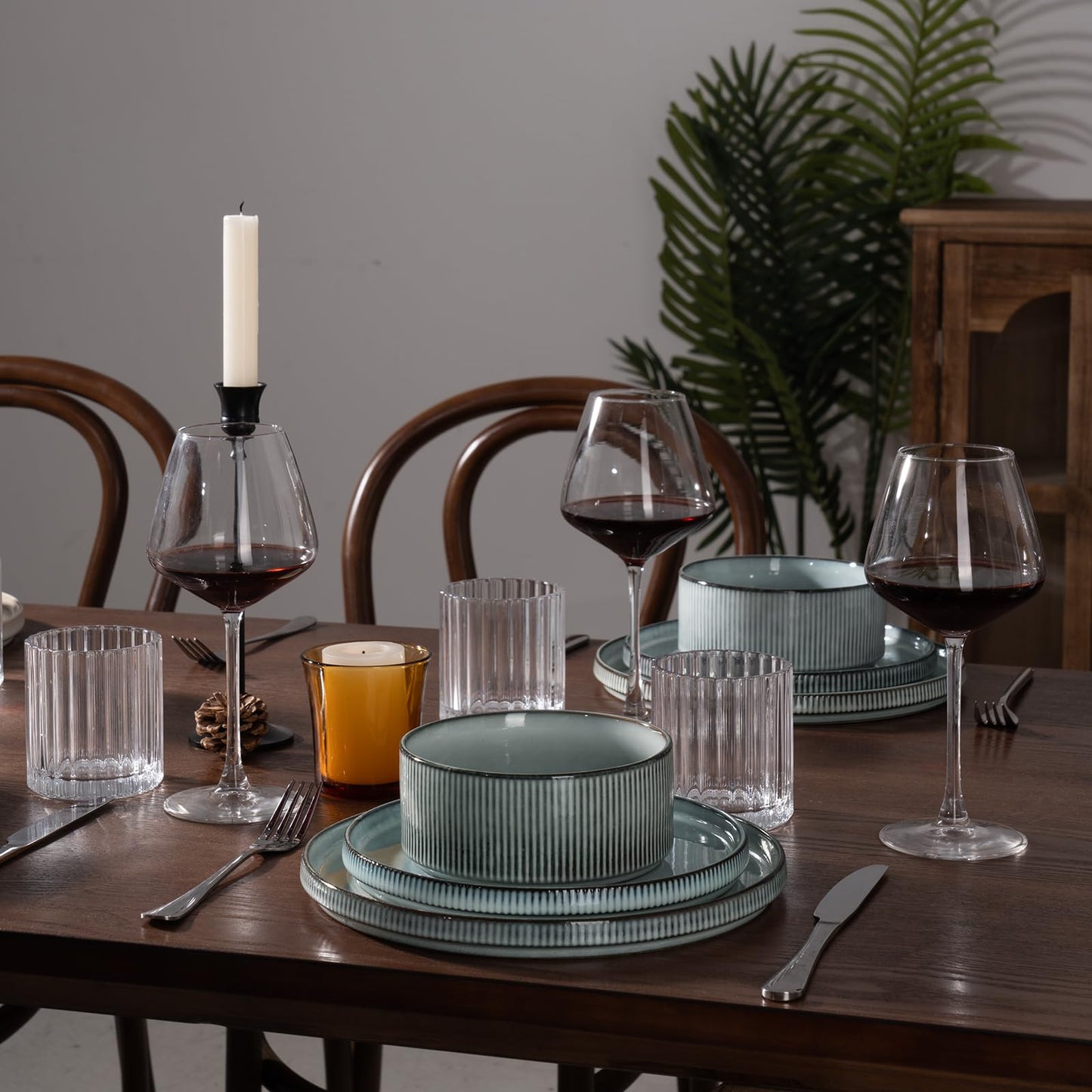 Famiware Star Dinnerware Sets, Plates and Bowls Set for 4, 12 Pieces Dishes- Chip and Scratch Resistant, Microwave and Dishwasher Safe Kitchen Set, Cappuccino White