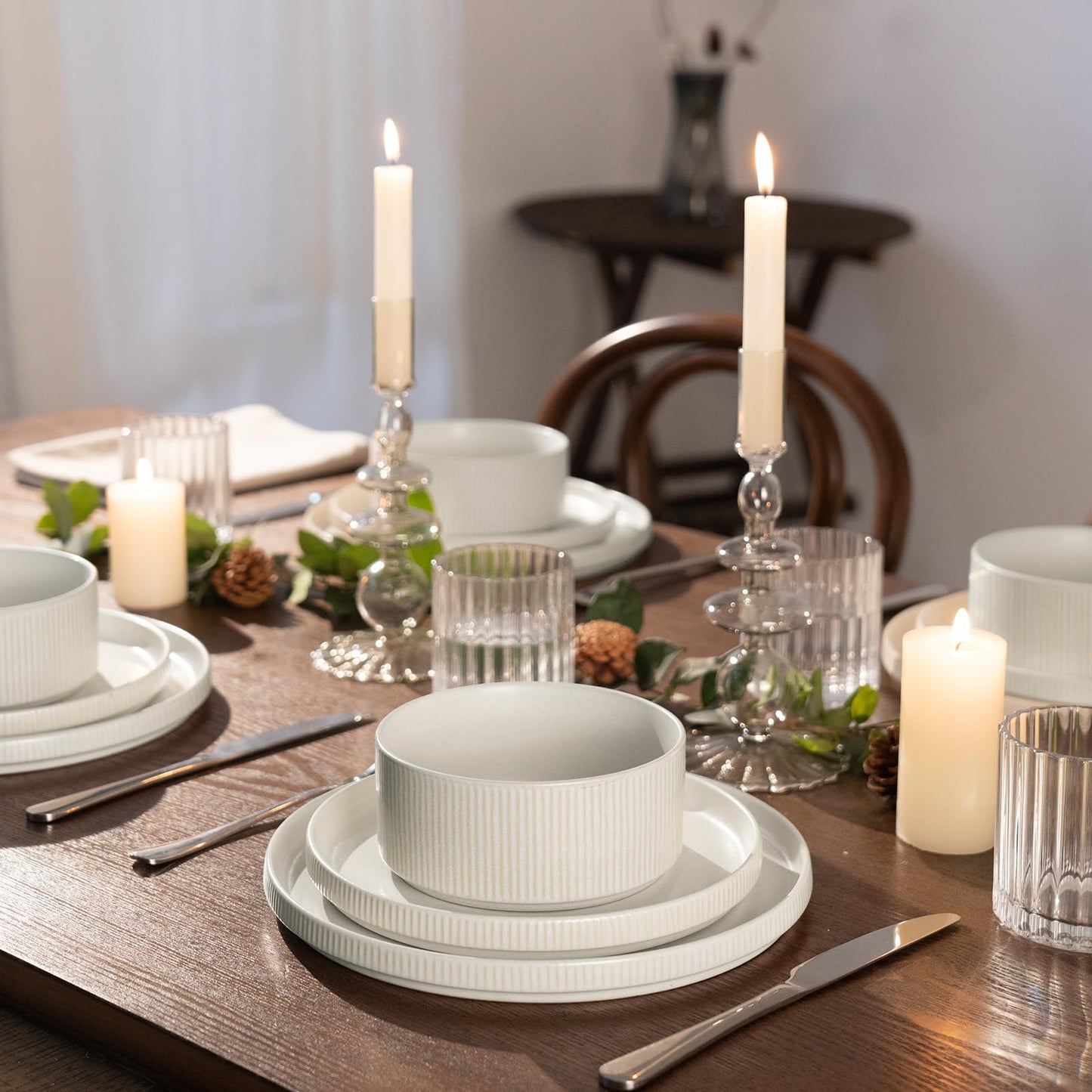 Famiware Star Dinnerware Sets, Plates and Bowls Set for 4, 12 Pieces Dishes- Chip and Scratch Resistant, Microwave and Dishwasher Safe Kitchen Set, Cappuccino White
