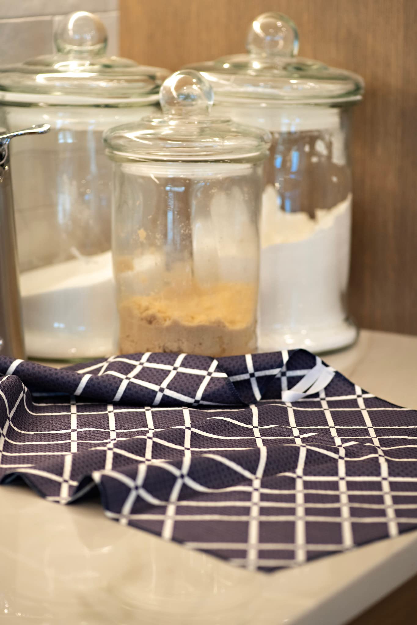|| 3 Pack|| Not Your Ordinary Dish Towels || Waffle Weave Microfiber || Tea Towels || Highly Absorbent || Hanging Loop || Dish Cloths || Modern || Designer Prints (Easter Bows)