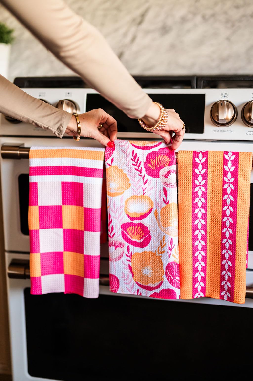 || 3 Pack|| Not Your Ordinary Dish Towels || Waffle Weave Microfiber || Tea Towels || Highly Absorbent || Hanging Loop || Dish Cloths || Modern || Designer Prints (Easter Bows)