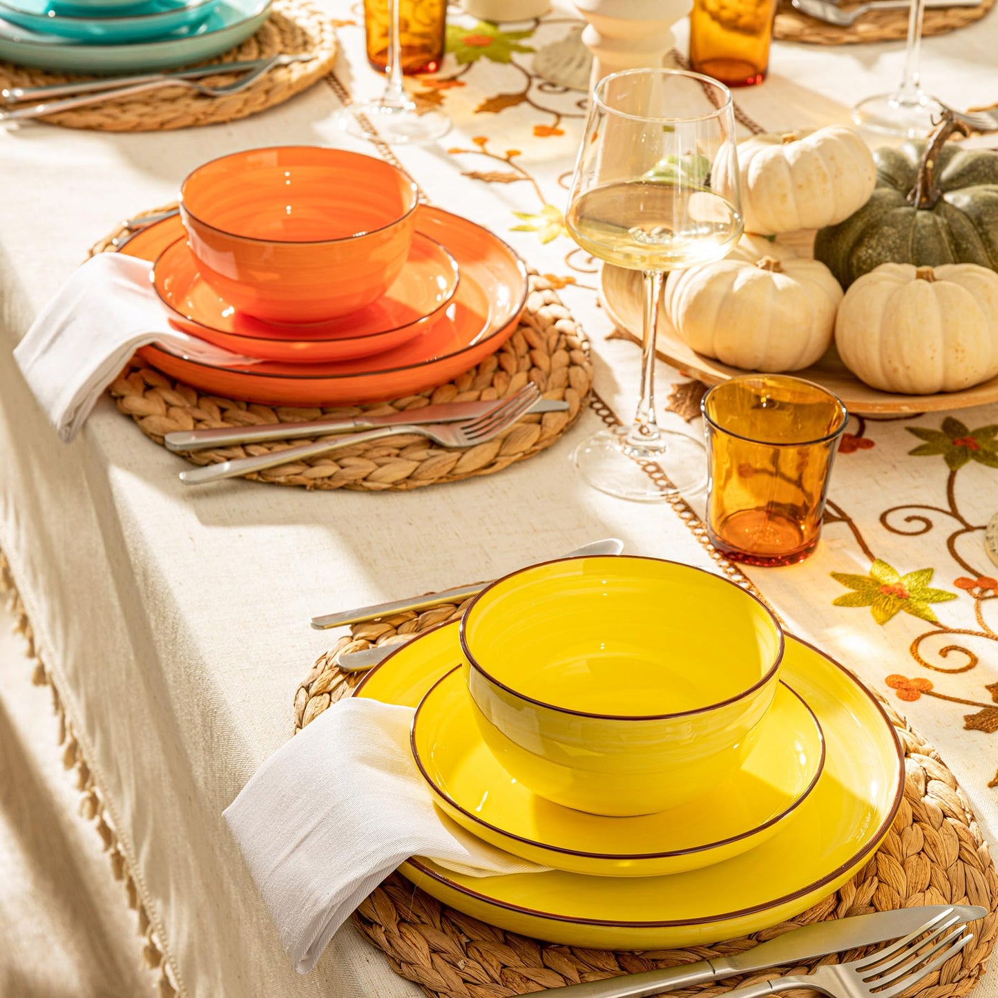 Sweese Plates and Bowls Sets, 18 Piece Dinnerware Set Porcelain Round Dinner Set for 6, Scratch Resistant Dishes Set, Dishwasher and Oven Microwave Safe Handpainted Swirl Dishware Sets, Neutral