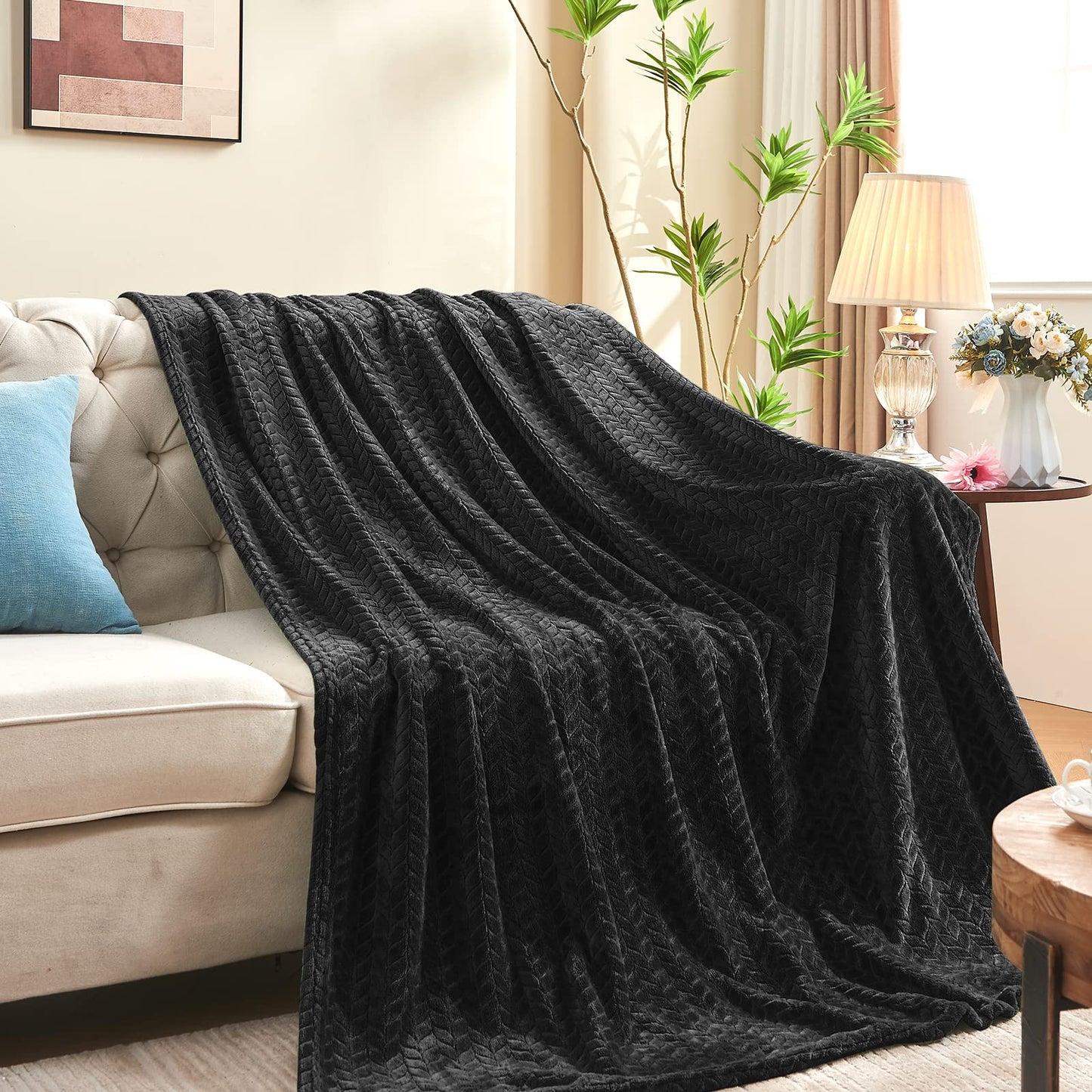 Inhand Fleece Throw Blankets, Super Soft Flannel Cozy Blankets for Adults, Washable Lightweight Blanket for Couch Sofa Bed Office, Warm Plush Blankets for All Season (50"×60", Green)