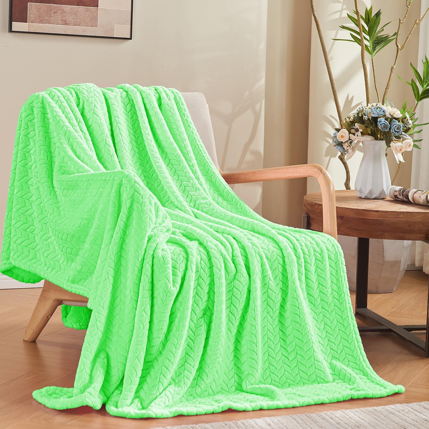Inhand Fleece Throw Blankets, Super Soft Flannel Cozy Blankets for Adults, Washable Lightweight Blanket for Couch Sofa Bed Office, Warm Plush Blankets for All Season (50"×60", Green)