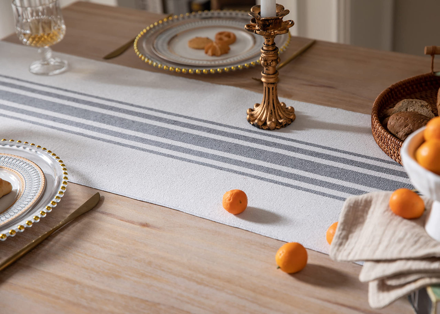 Caflife Boho Table Runner for Modern Farmhouse Decor, Dining Table décor 13 x 72 Inch Long, Coffee Table Runner with Handcrafted Tassels, Green and Beige Stripe Table Runner for Home Boho décor