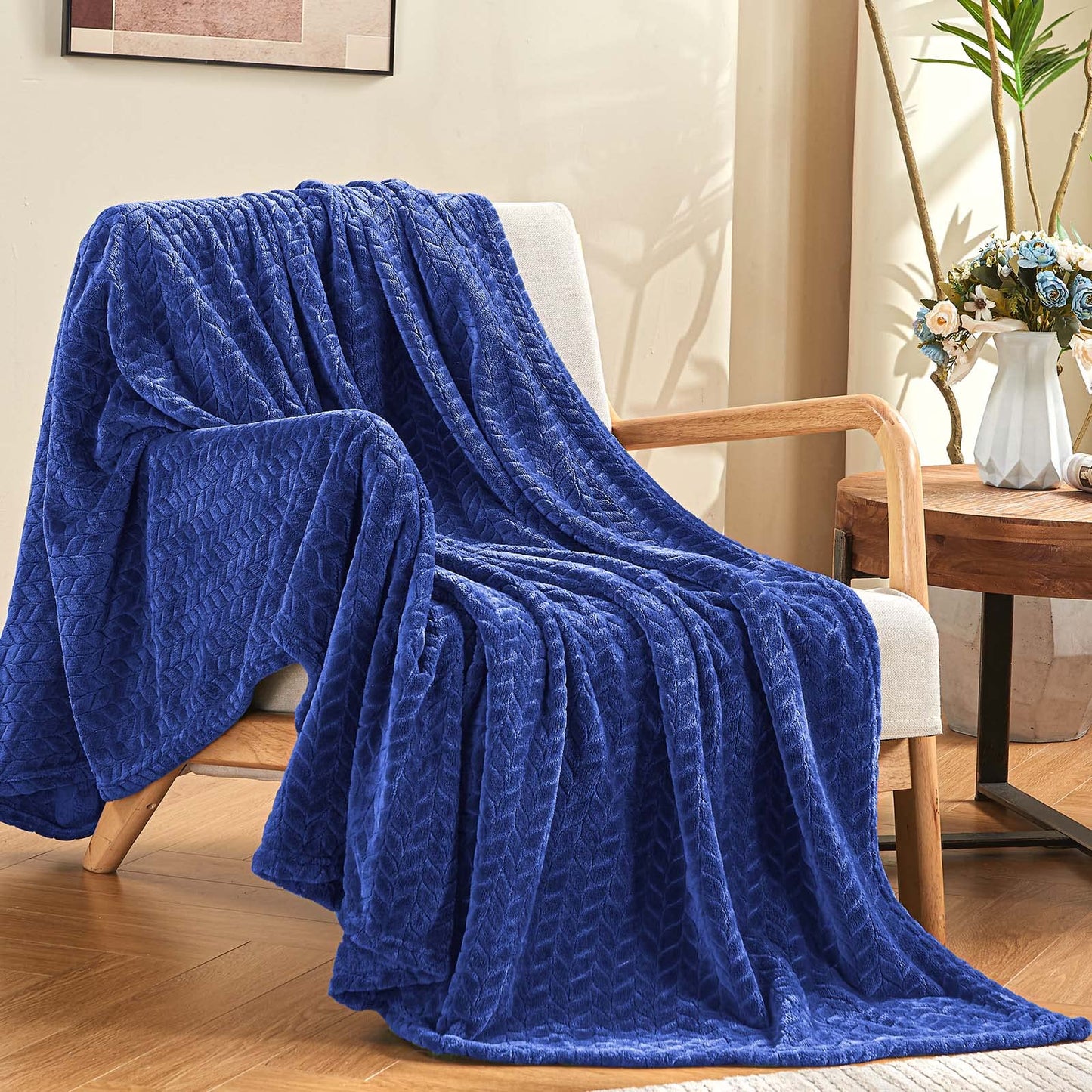Inhand Fleece Throw Blankets, Super Soft Flannel Cozy Blankets for Adults, Washable Lightweight Blanket for Couch Sofa Bed Office, Warm Plush Blankets for All Season (50"×60", Green)