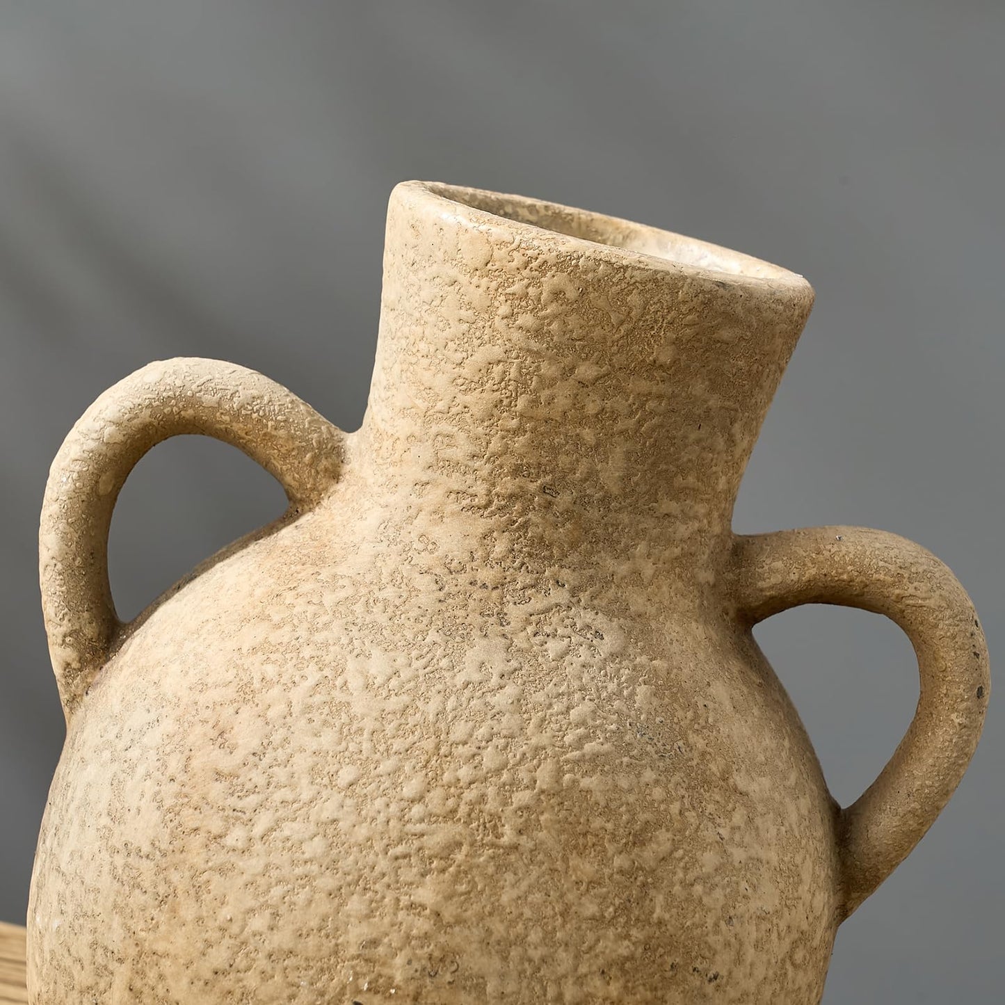 SIDUCAL Rustic Ceramic Farmhouse Flower Vase with 2 Handles, Whitewashed Terra Cotta Vase, Decorative Pottery Flower for Home Decor, Table, Living Room, Shelf Decor, 7.3 Inch, Terra