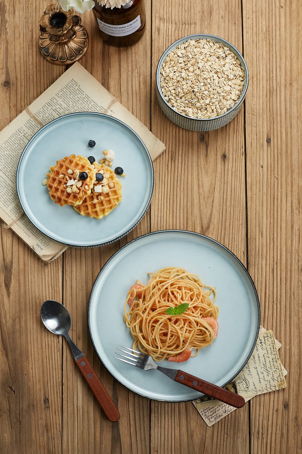 Famiware Star Dinnerware Sets, Plates and Bowls Set for 4, 12 Pieces Dishes- Chip and Scratch Resistant, Microwave and Dishwasher Safe Kitchen Set, Cappuccino White