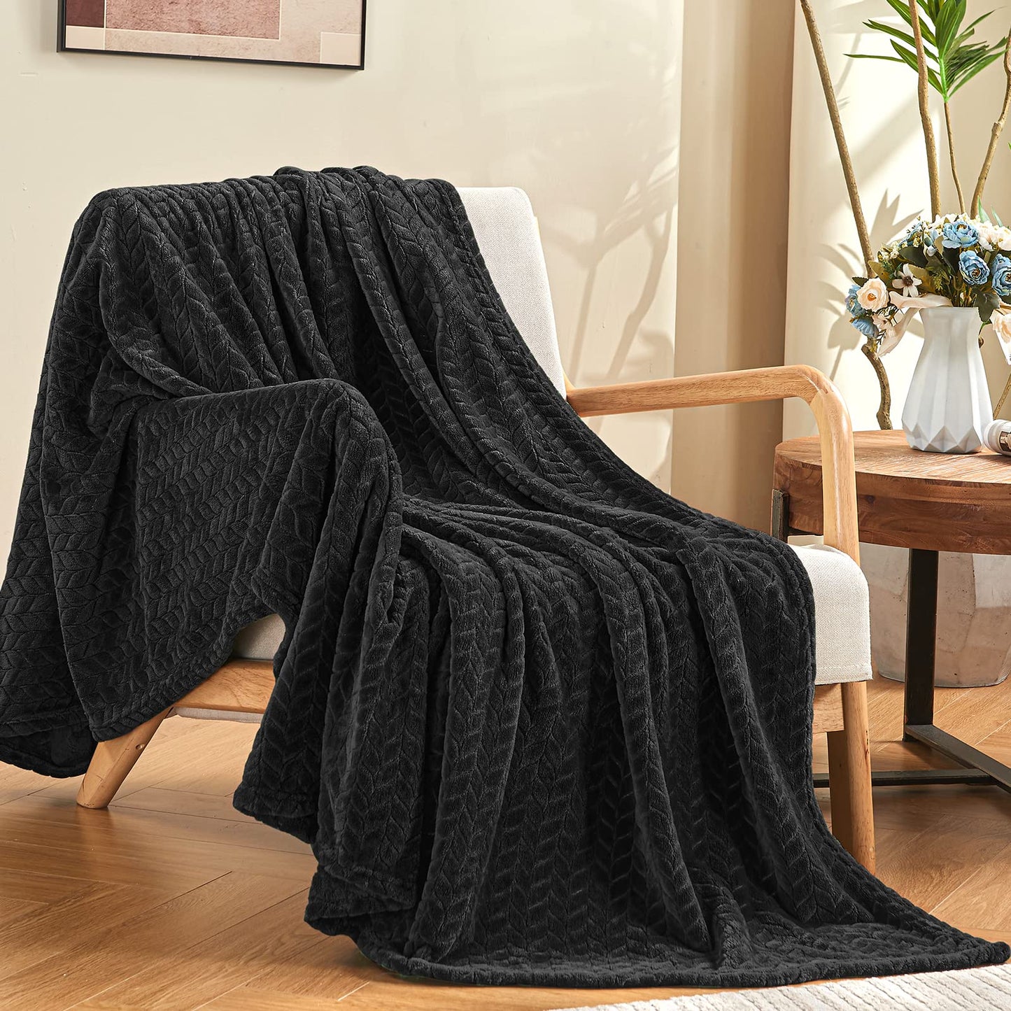 Inhand Fleece Throw Blankets, Super Soft Flannel Cozy Blankets for Adults, Washable Lightweight Blanket for Couch Sofa Bed Office, Warm Plush Blankets for All Season (50"×60", Green)