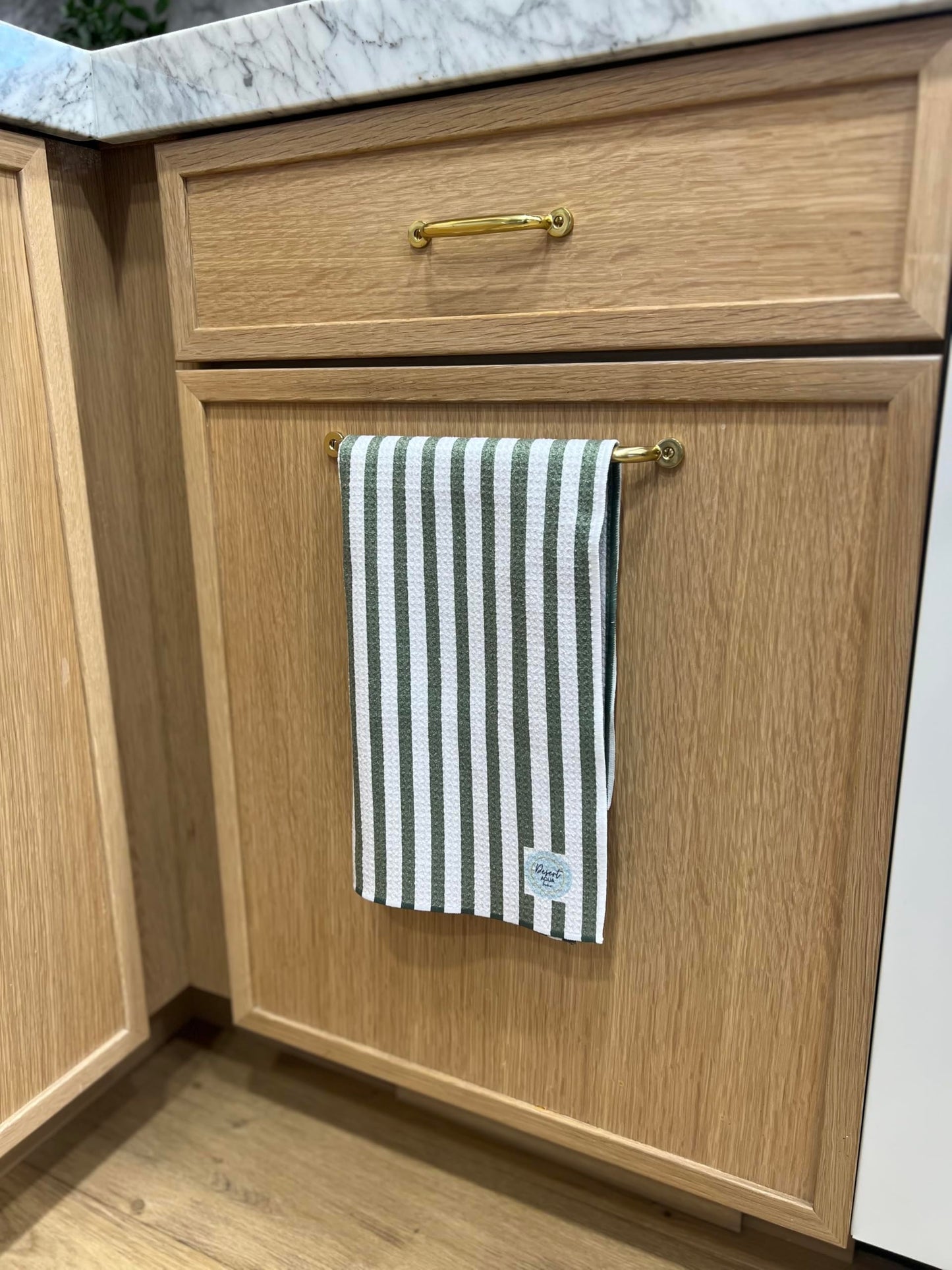 || 3 Pack|| Not Your Ordinary Dish Towels || Waffle Weave Microfiber || Tea Towels || Highly Absorbent || Hanging Loop || Dish Cloths || Modern || Designer Prints (Easter Bows)