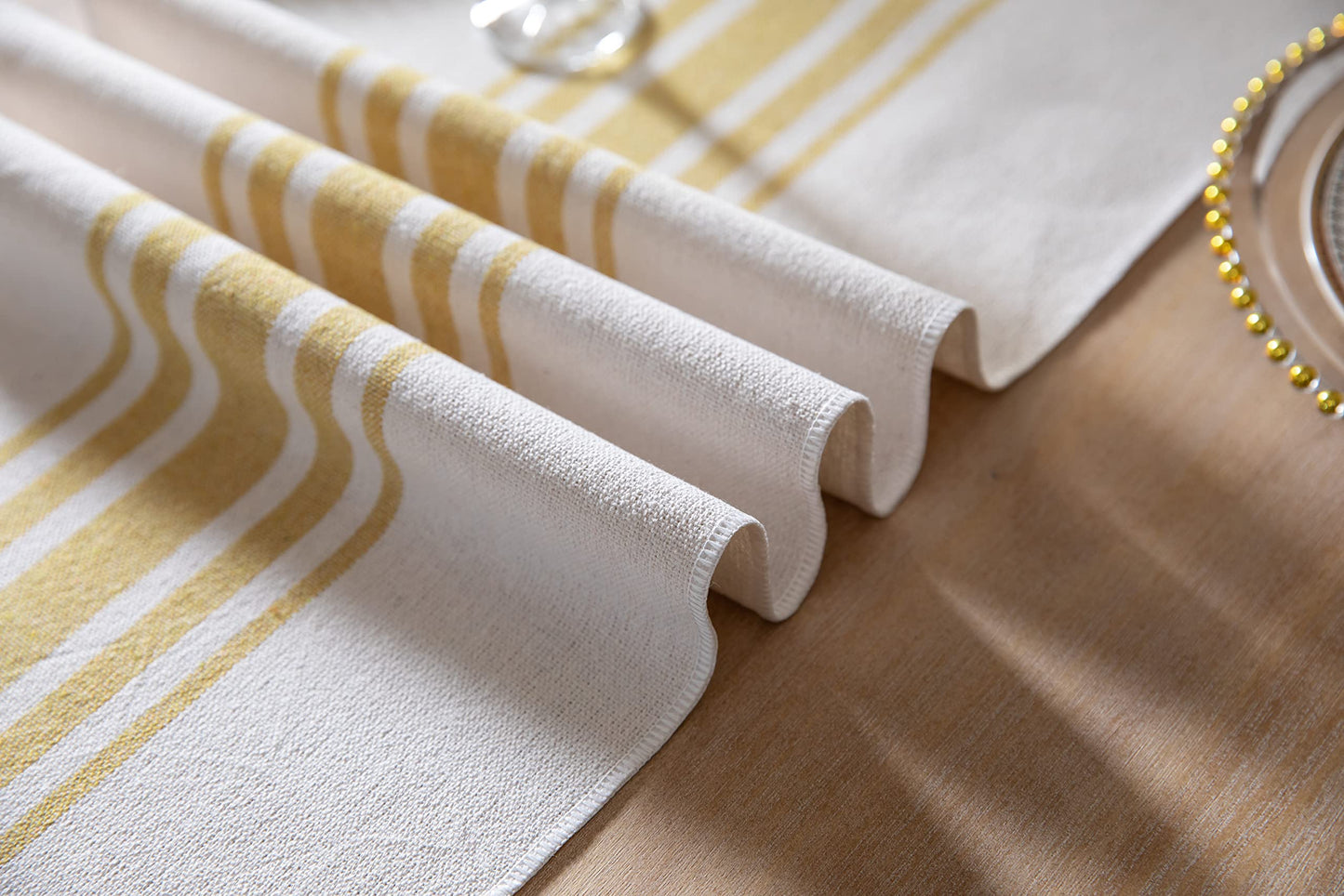 Caflife Boho Table Runner for Modern Farmhouse Decor, Dining Table décor 13 x 72 Inch Long, Coffee Table Runner with Handcrafted Tassels, Green and Beige Stripe Table Runner for Home Boho décor