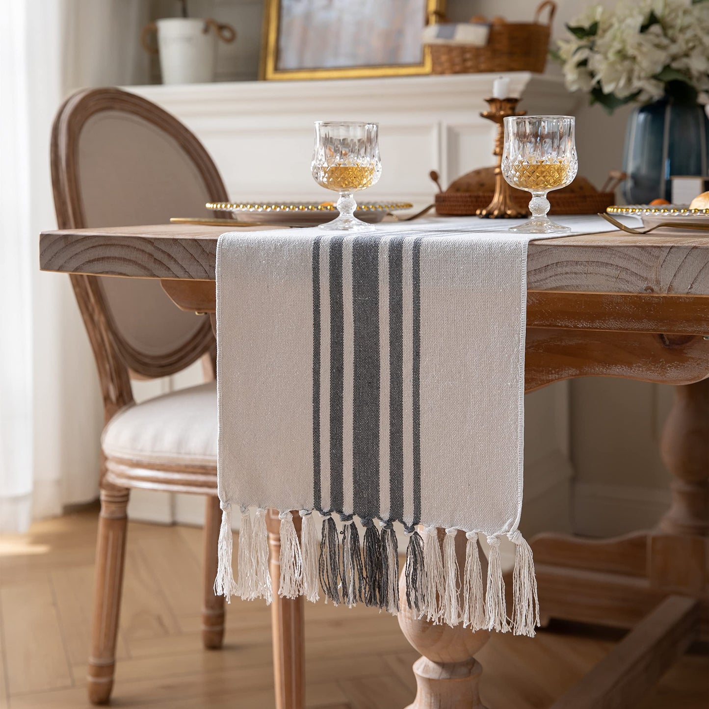Caflife Boho Table Runner for Modern Farmhouse Decor, Dining Table décor 13 x 72 Inch Long, Coffee Table Runner with Handcrafted Tassels, Green and Beige Stripe Table Runner for Home Boho décor