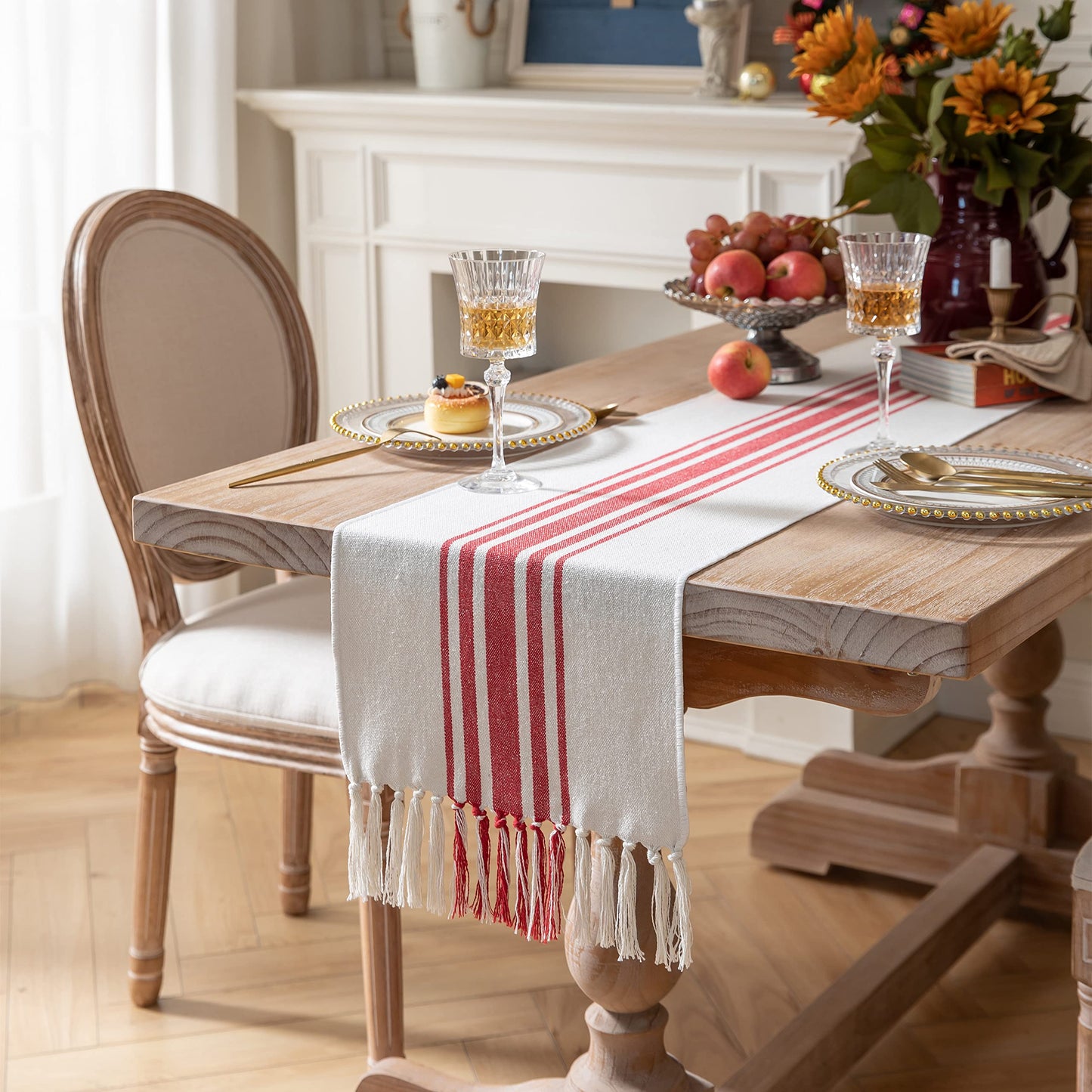 Caflife Boho Table Runner for Modern Farmhouse Decor, Dining Table décor 13 x 72 Inch Long, Coffee Table Runner with Handcrafted Tassels, Green and Beige Stripe Table Runner for Home Boho décor