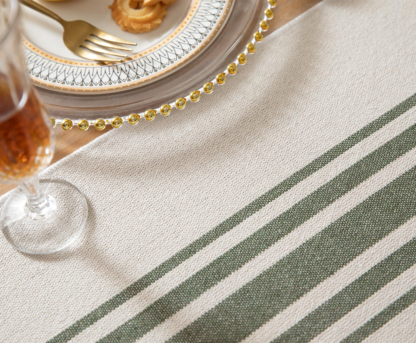 Caflife Boho Table Runner for Modern Farmhouse Decor, Dining Table décor 13 x 72 Inch Long, Coffee Table Runner with Handcrafted Tassels, Green and Beige Stripe Table Runner for Home Boho décor