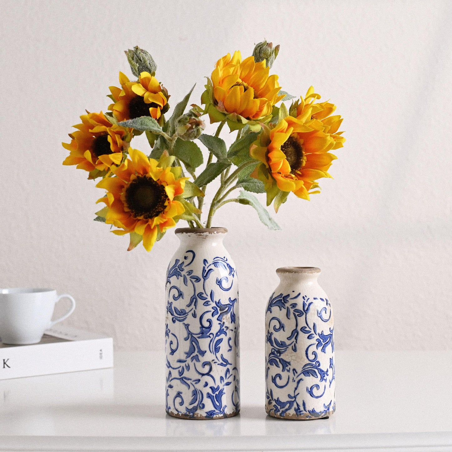VICTOR & TERESA White Ceramic Vases Home Decor, Farmhouse Vase for Flowers, Flower Vase Set of 2, Rustic Decorative Vases for Pampas Grass, Table, Living Room, Shelf, Centerpieces, 8 inch