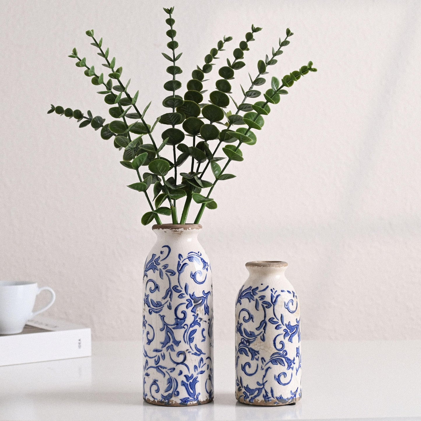 VICTOR & TERESA White Ceramic Vases Home Decor, Farmhouse Vase for Flowers, Flower Vase Set of 2, Rustic Decorative Vases for Pampas Grass, Table, Living Room, Shelf, Centerpieces, 8 inch