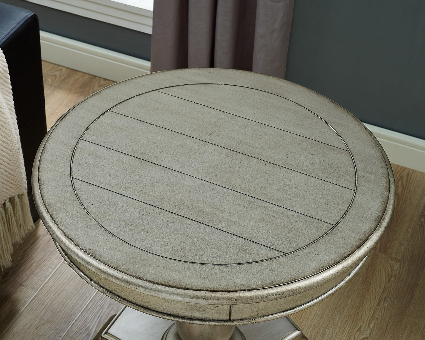 Roundhill Furniture Rene Round Wood Pedestal Side Table, Antique White