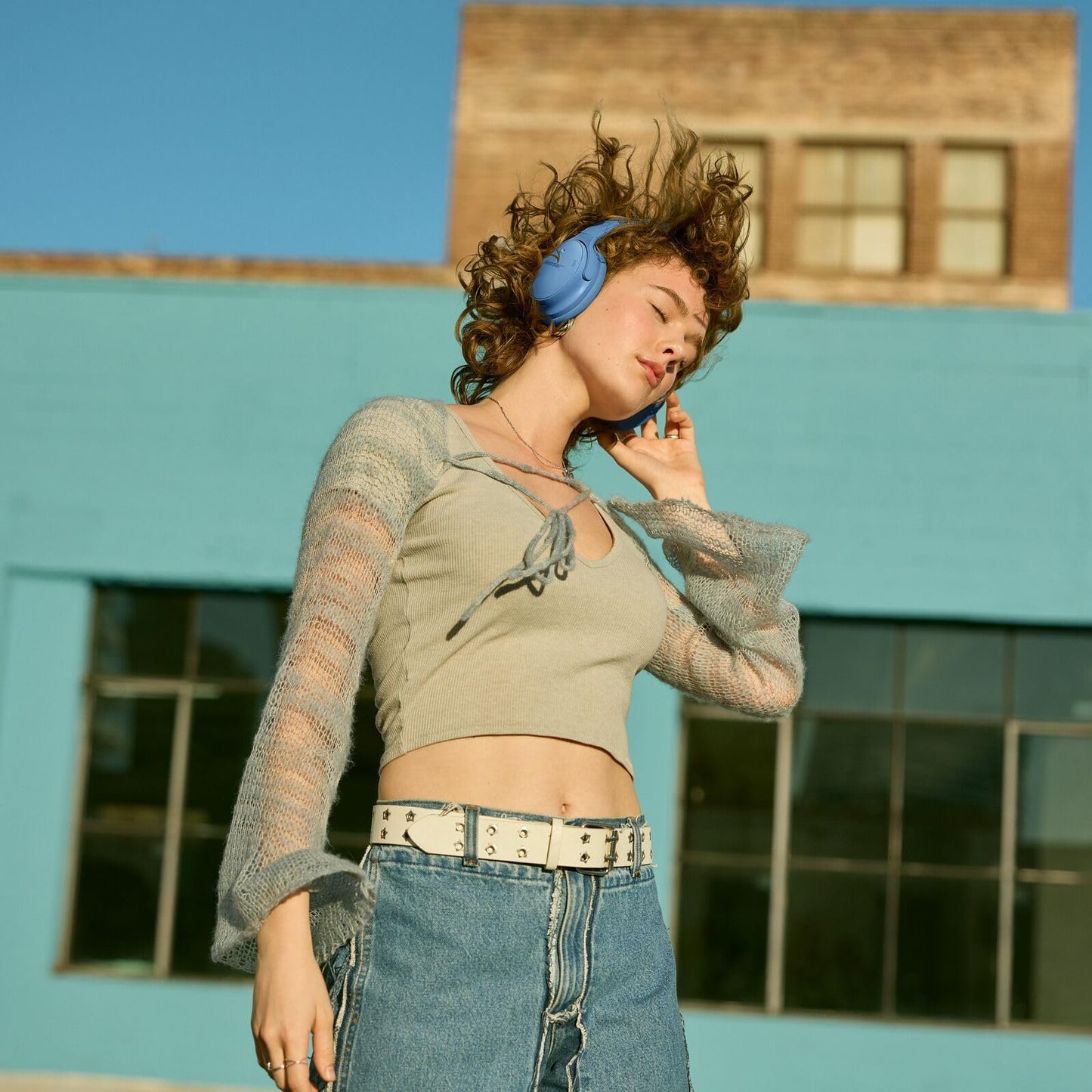 Bose QuietComfort Bluetooth Headphones, Wireless Headphones with Active Over Ear Noise Cancelling and Mic, Deep Bass, Up to 24 Hours of Playtime, Twilight Blue - Limited Edition Color