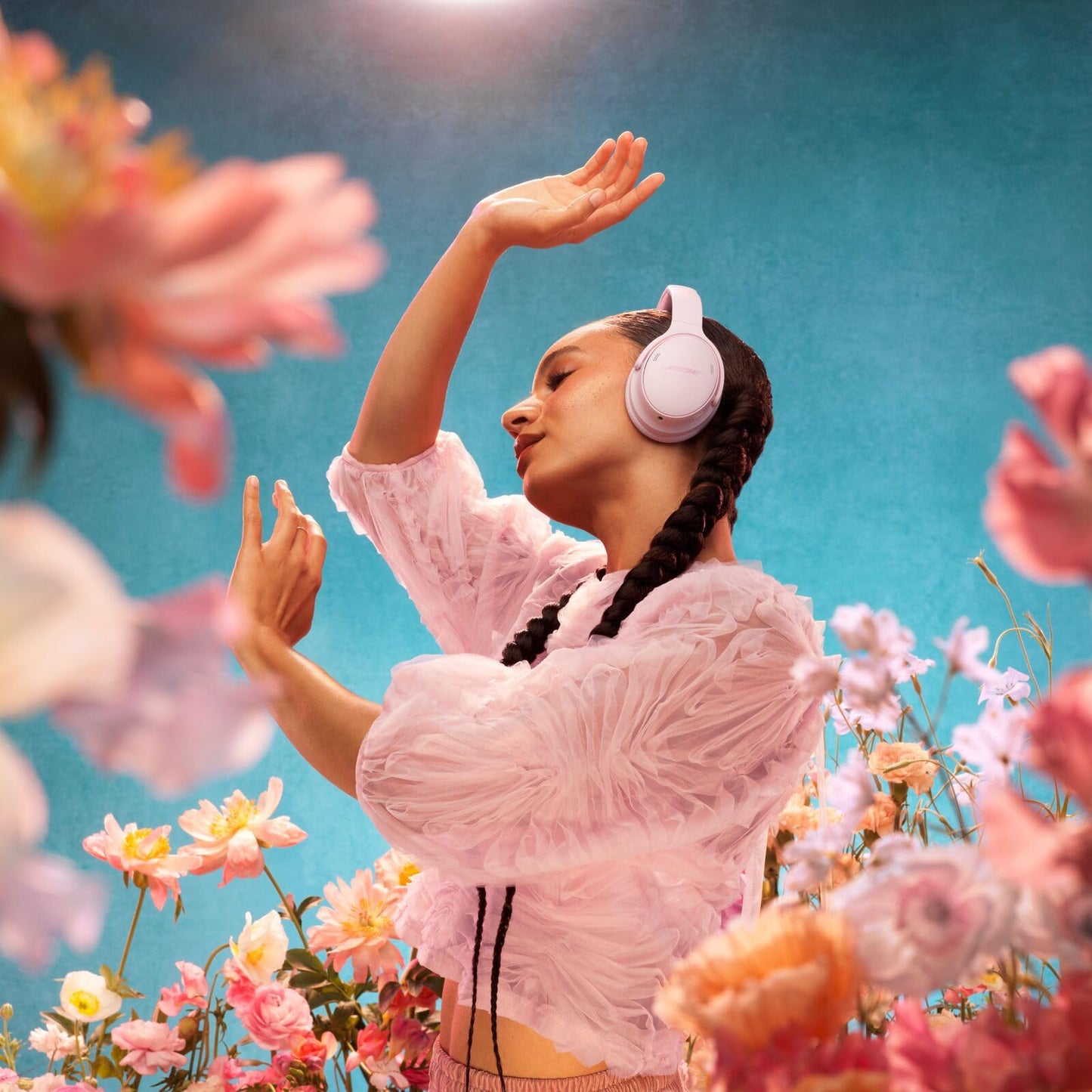 Bose QuietComfort Bluetooth Headphones, Wireless Headphones with Active Over Ear Noise Cancelling and Mic, Deep Bass, Up to 24 Hours of Playtime, Twilight Blue - Limited Edition Color